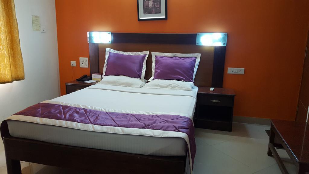 Maple Suites Bangalore Extérieur photo
