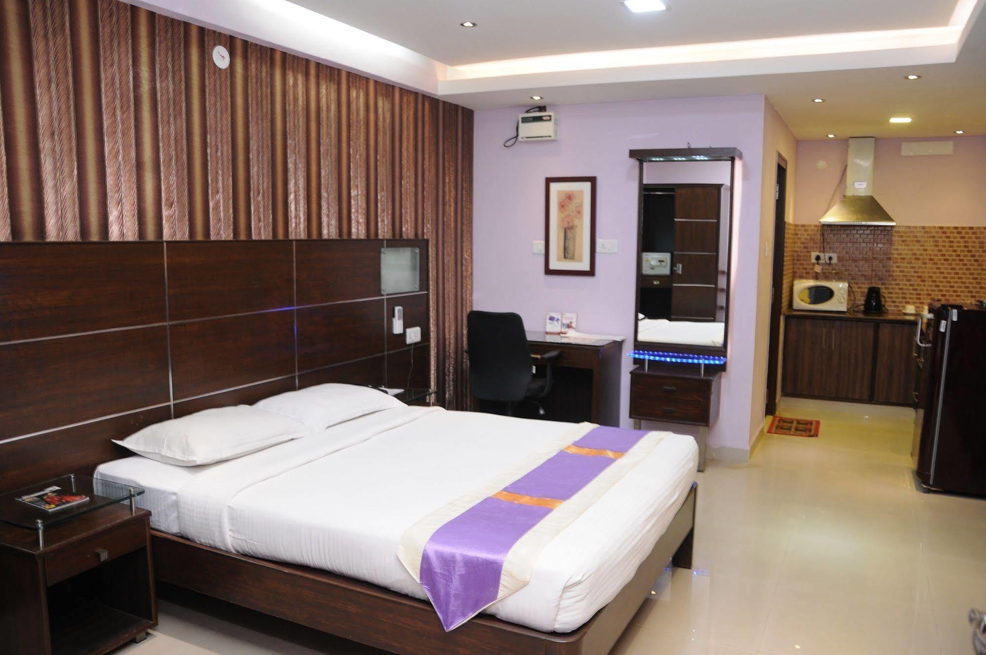 Maple Suites Bangalore Extérieur photo
